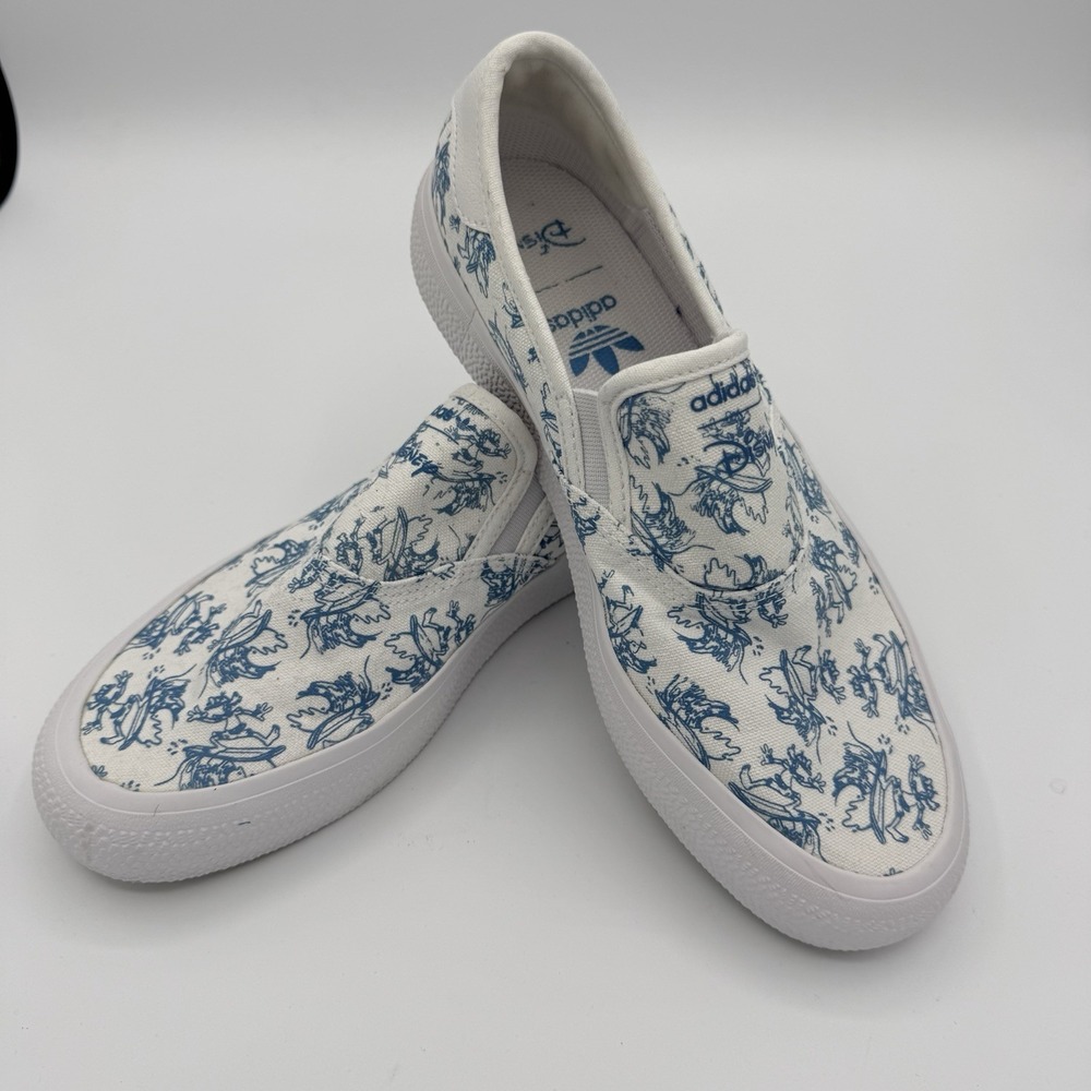 Adidas Disney Slip On Shoes Mens 6.5 Womens 8 White Blue Cartoon Sneakers